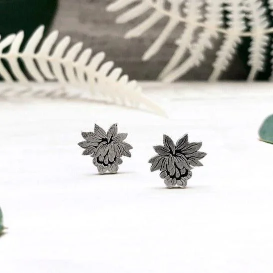 Chic, Trendy, And Affordable Jewelry Sale Avant-Garde Style Promotions Hanni Stud Earrings Chic, Trendy, And Affordable Jewelry Sale Avant-Garde Style Promotions Hanni Stud Earrings